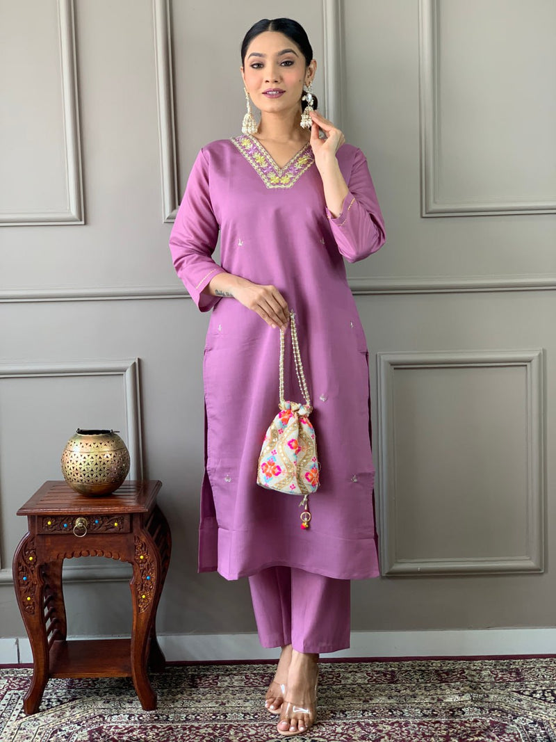 Floral Printed V-Neck Thread Work Straight Kurta With Trousers & Dupatta