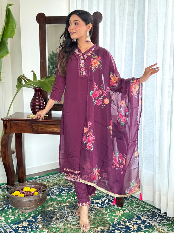 Elegant Pure Chanderi Silk Embroidary Suit Set