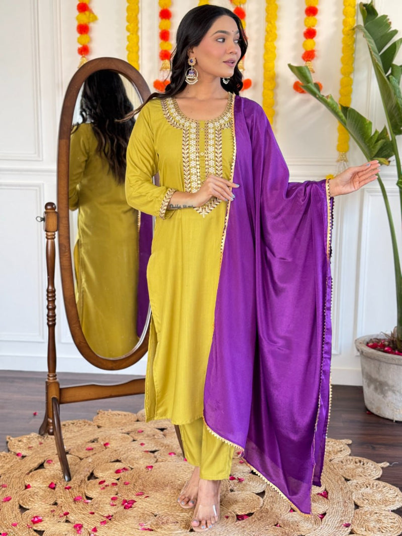 Dazzling Reyon Slue With Embrodeiry Work And Chinnon Dupatta set