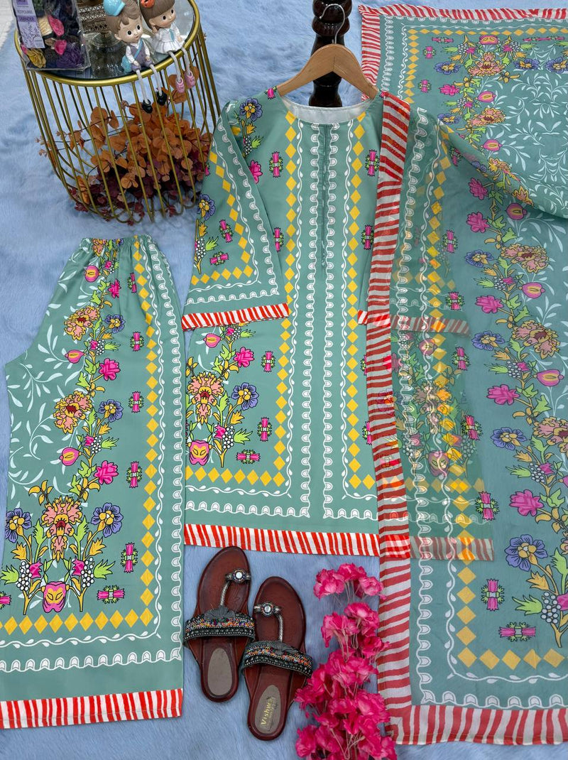 Chic Co-ords Set in Printed Crepe with Dupatta