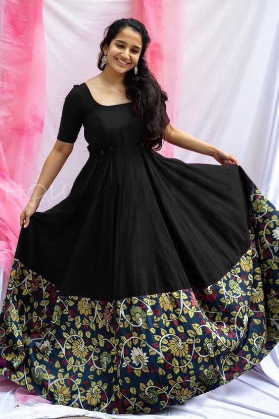 Eye Catching Black Colored Floor Length Reyon With Printed Patta