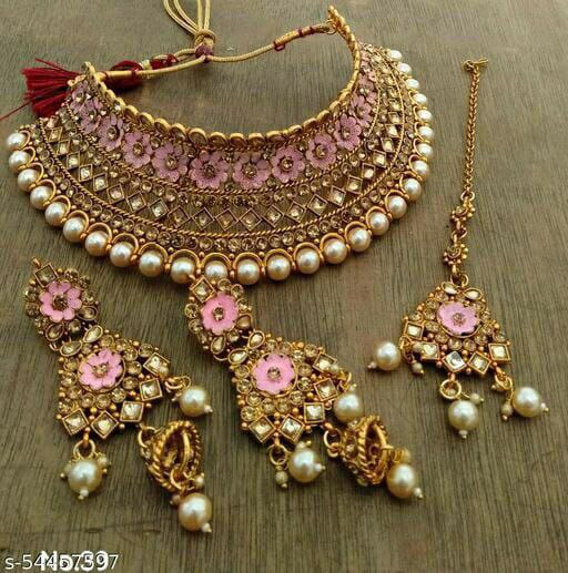 Look Like A Star By Wearing This Beautiful Unique Jewellery Sets