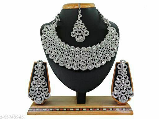 Enchanting Jewellery Set Of Gold And Silver Plated