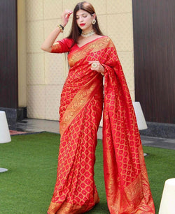 Presenting Red Colored Enchanting Yet Breathable Organic Banarasi Sarees For Intimate And Big Fat Indian Weddings, That Are Light On Your Skin And Uplift Your Wedding Shenanigans!